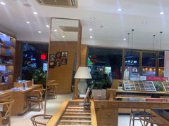 -宝丽眼镜(湖墅店)