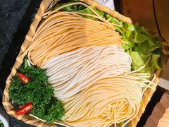 三色火锅面-湊湊火锅·茶憩(新中关购物中心店)
