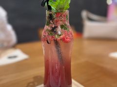 -Mark&Mars Restaurant