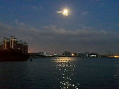 -武汉华夏国际影城(鲁广店)