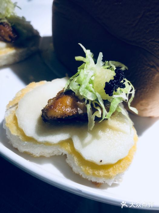 蜜桃花开·中西融合菜E&W(南长街店)法式香煎鹅肝(客)图片