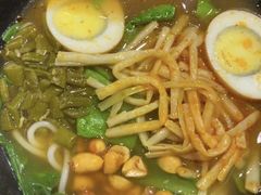 -桂在香知桂林米粉(红博中央公园店)
