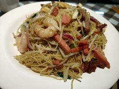 -新大咀港式茶餐厅(宝山万达店)