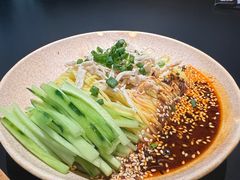 鸡丝凉面-麻六记(凤凰汇店)