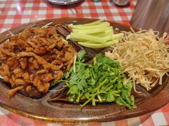 -老郑家东北春饼(龙悦居店)