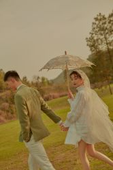 -巴黎时尚婚纱摄影(南汇店)