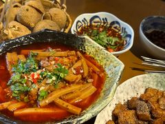 -包整·丝娃娃(一览甲秀楼风景店)