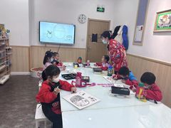 -缤纷鸟美术书法(建大校区)