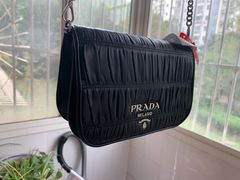 -爱革·洗衣改衣·洗鞋修鞋·洗包修包·奢侈品护理(宝地广场店)