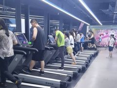 -超鹿运动(五四路恒力城店)