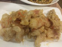 -老码头黑皮肘子锅包肉(赣水路店)