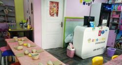 -泥娃娃DIY陶吧(易生活购物公园店)