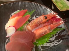 -铭牛烧肉·和牛海鲜自助(高新月牙湖店)