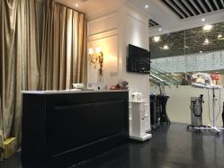 -变画·发型STUDIO