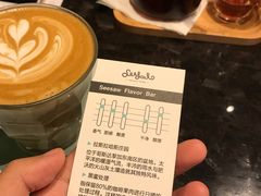 浓郁拿铁-Seesaw Coffee(环贸iapm店)