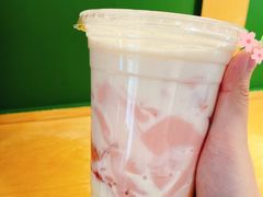 招牌草莓大福奶茶-伏小桃(明瓦廊店)