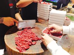 -杨老板·海鲜集市火锅·鲜切牛肉(中防万宝店)