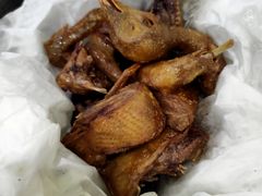 秘制盐焗乳鸽-侠成水上农庄(工业大道店)