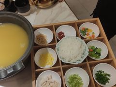-乔阿马·江南味·驴肉香(龙湖华泾天街店)