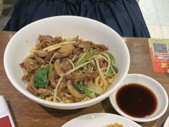 生爆牛肉面-寻裕记·现炒浇头面(人民广场店)