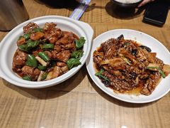-泉畔人家·老济南经典鲁菜(大明湖店)