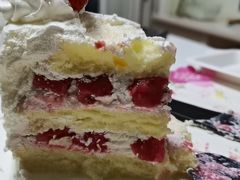 -皇冠幸福里动物奶油生日蛋糕(龙阳村地铁站店)