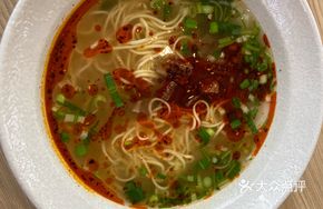 Braised Spicy Pork and Tendon Noodles
