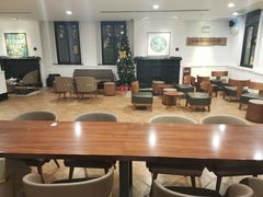 大堂-星巴克臻选(广州沙面店)