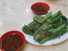 -雷祖芳老妈蹄花店