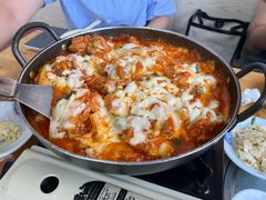 -亲昵春川鸡排(韩国美食街店)