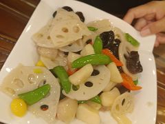 荷塘月色-烤肉季饭庄