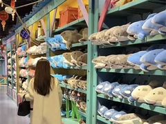 -多彩贵州城极地海洋世界