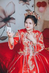 -艾米丽婚纱礼服