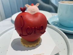 -Fridi Patisserie Cafe