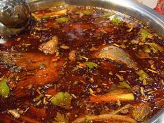 -肖肖酸萝卜鱼火锅(总店)