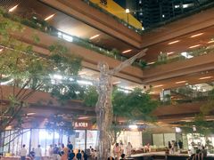 -瑞虹新天地月亮湾