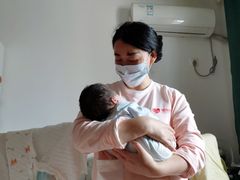 -苏州雏渐肥月嫂