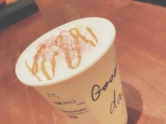 樱花玛奇朵-星巴克臻选(广州沙面店)