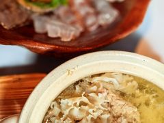绣球菌土猪肉汤-肴约·花园式餐厅(湖里店)