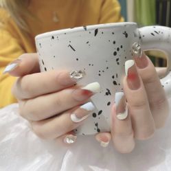 -爱纶美·美甲美睫半永久