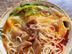 麻辣肥肠面-天府面庄(天平路店)