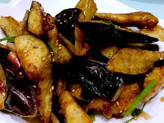 -梅飞酒家(名辉豪庭店)