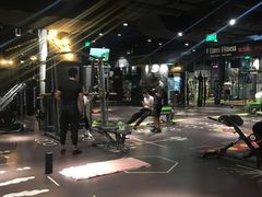 -VLines耀能运动24小时·月付制健身(京广桥店)