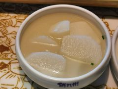 筒子骨煨萝卜-俏九州·小炒黄牛肉(华润万象汇店)