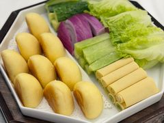 -品海楼·大连海胆锅贴馆(东港店)