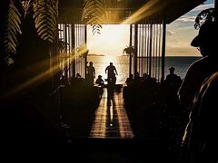 -网红落日悬崖餐厅 The Sky Gallery