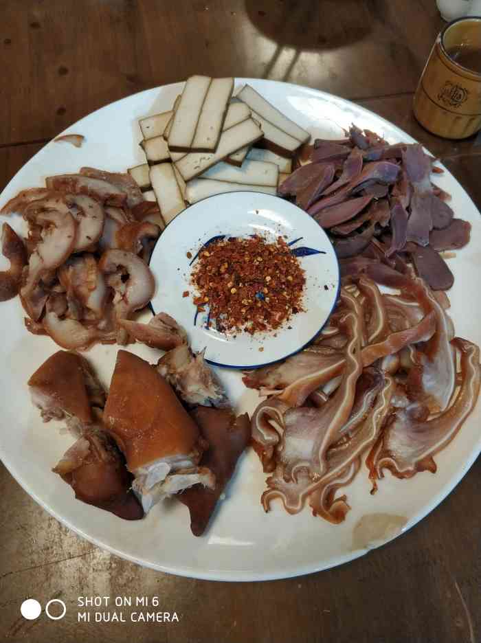 外婆味道百姓菜-"来过很多次了 招牌菜的味道都还可以 很.