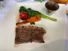 安格斯牛西冷牛排-乐意坊Alla Torre意大利手工披萨(陆家嘴旗舰店)
