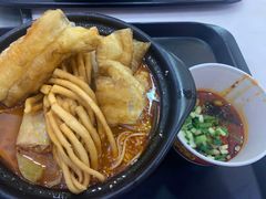 -锅神麻辣烫