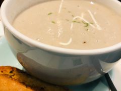 -港丽餐厅(高德置地店)